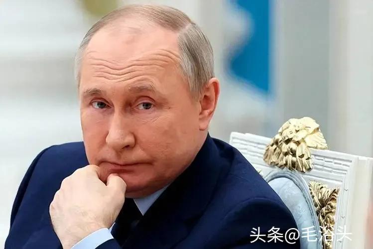 马斯克给普京打电话，引起轩然大波。

有不少消息人士透露，马斯克这通电话似乎是在