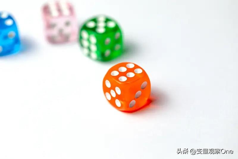 如果把交易拆开，我觉得至少拼的是这几个东西：

1. 认知能力
    技术指标