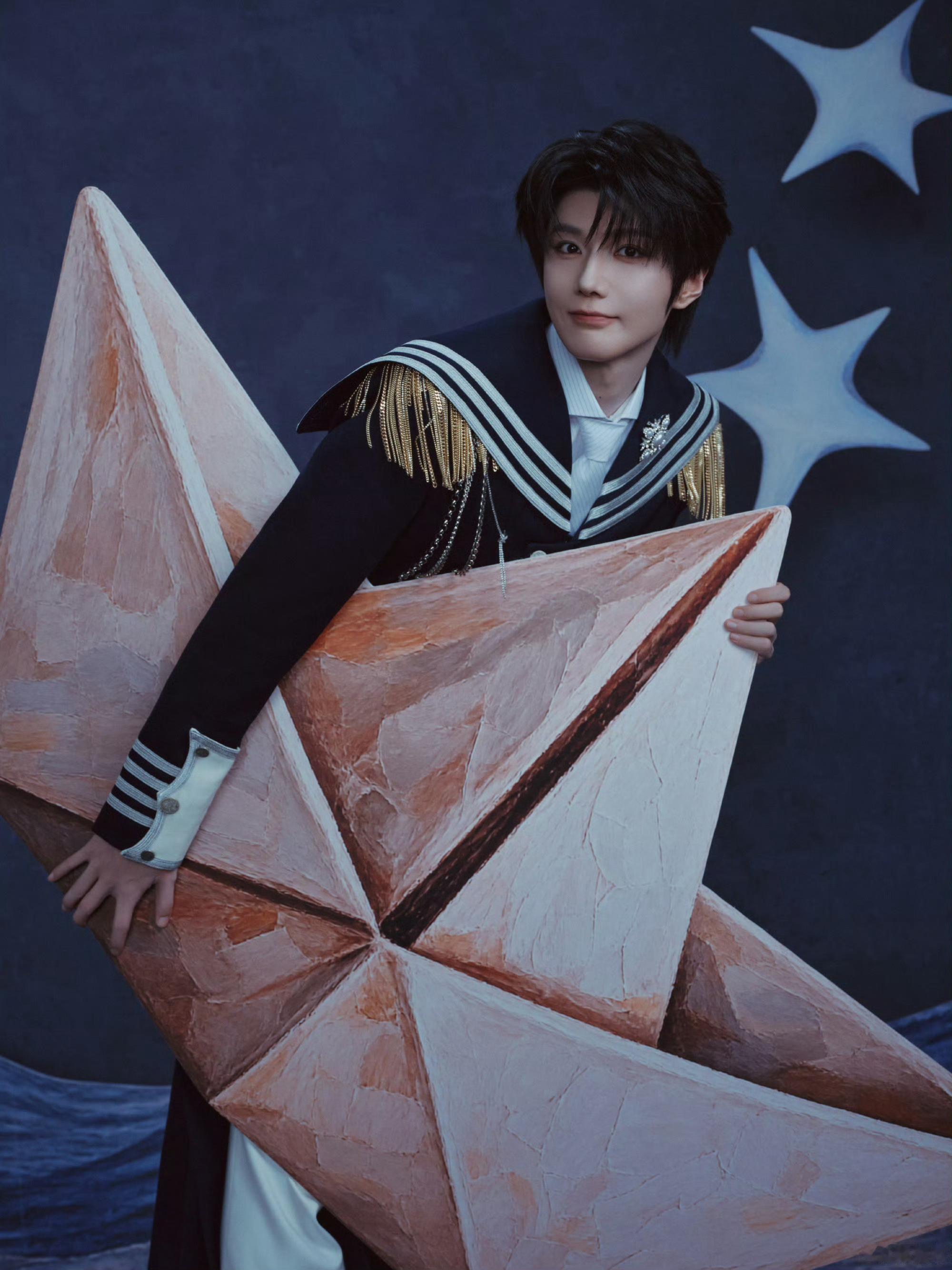 橙色的小船轻摇，快和嘉辉上船吧星河在你们身后[抱一抱] ​​​