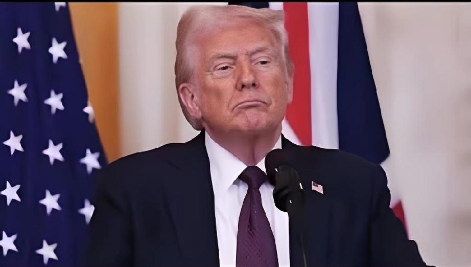 特朗普话音未落，俄罗斯大规模空袭开始
 
2月2日，特朗普首度公开表示，俄乌和平