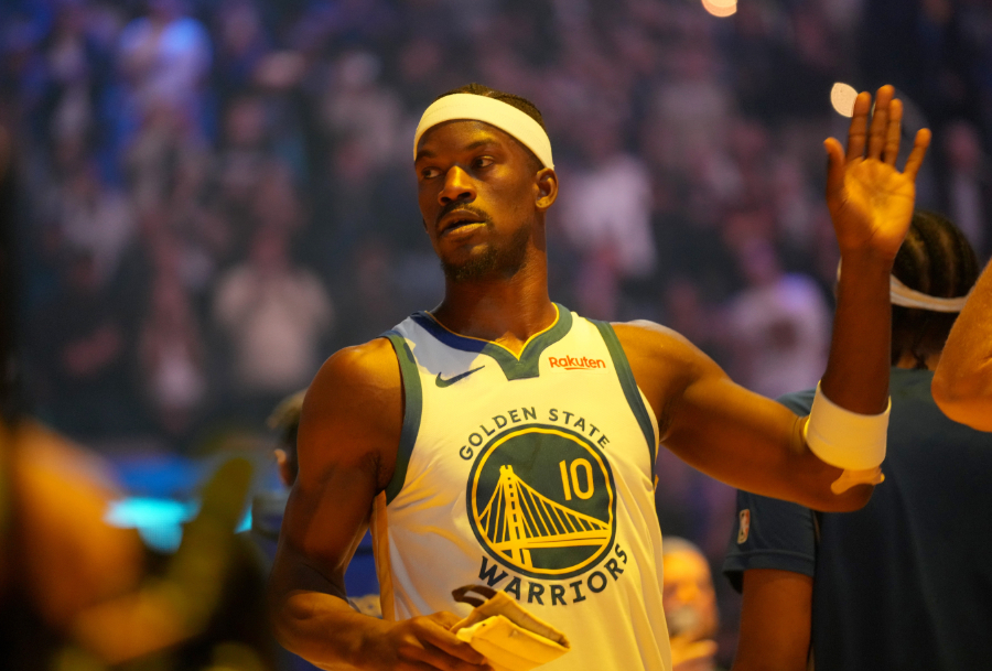 NBA常规赛，勇士119-116险胜太阳。赛后，巴特勒接受了记者采访。对于如何在