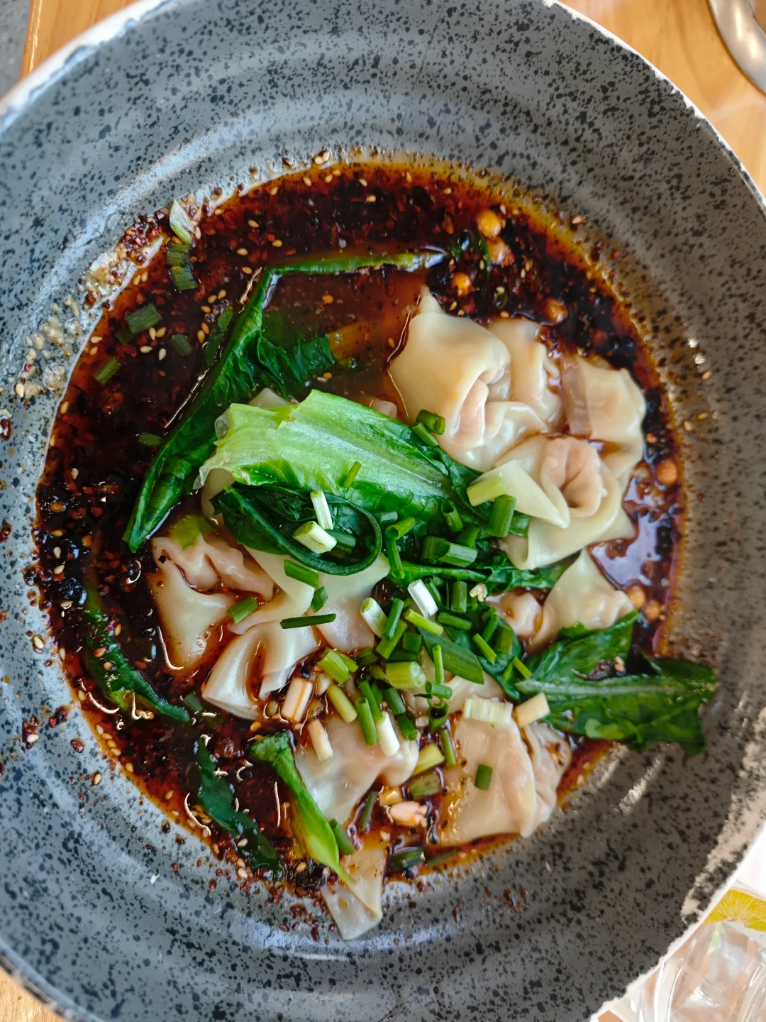 我要吃馄饨辣辣滴