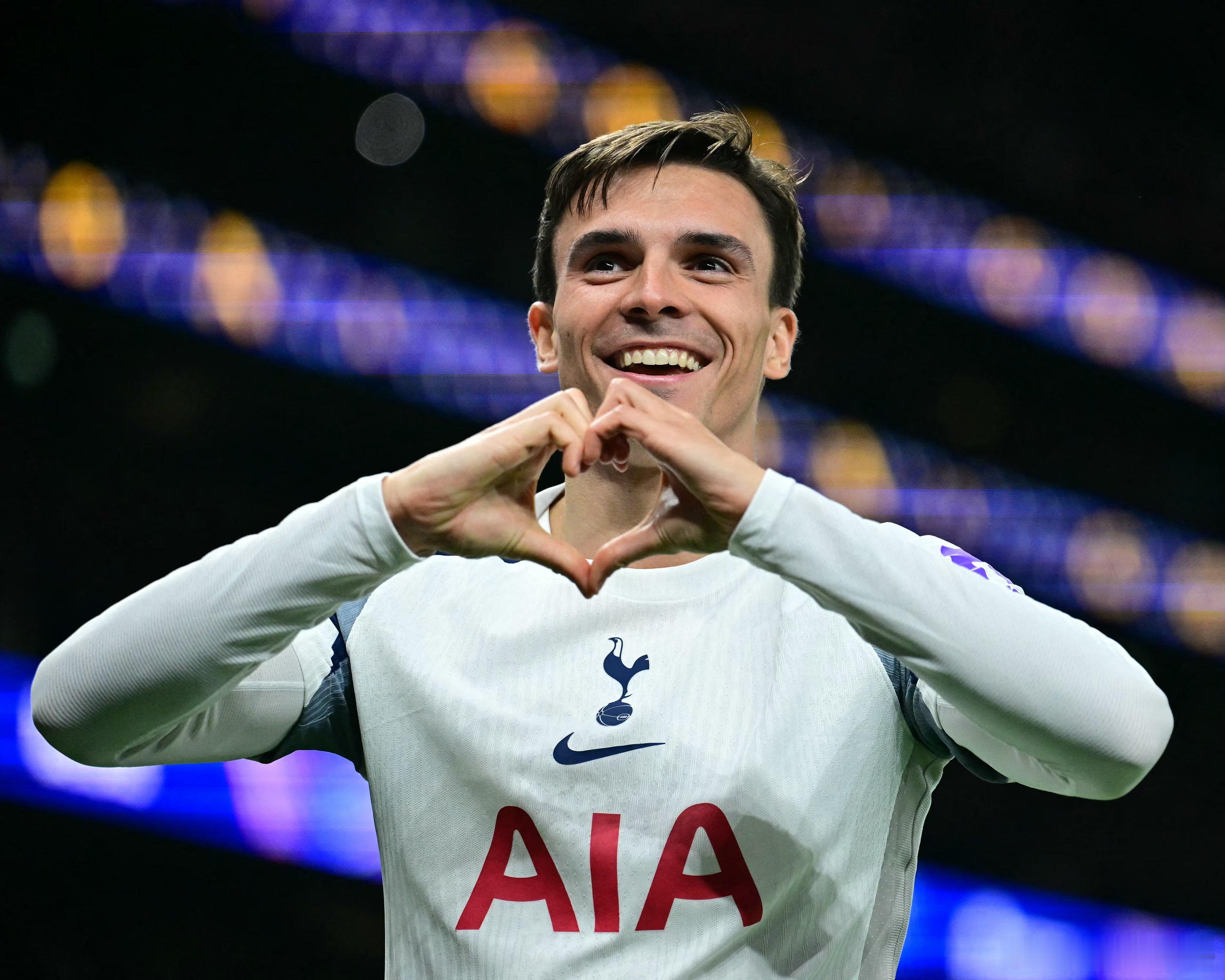 ➡️關於您在2023年夏天轉會拜仁慕尼黑失敗一事❓🎙️若奧·帕利尼亞：“我的反