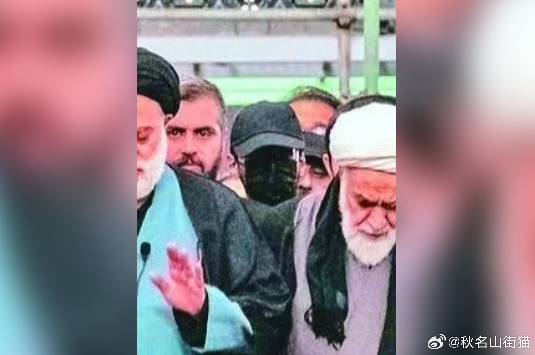 哈梅内伊葬礼现“神秘口罩男”引猜测 疑似次子、现任最高领袖穆杰塔巴海外新鲜事 根