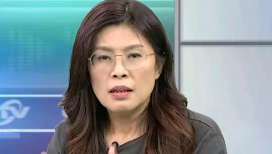 有人说朱立伦带着211名党务干部集体“总辞”，是拆郑丽文的台，朱立伦解释说是给新