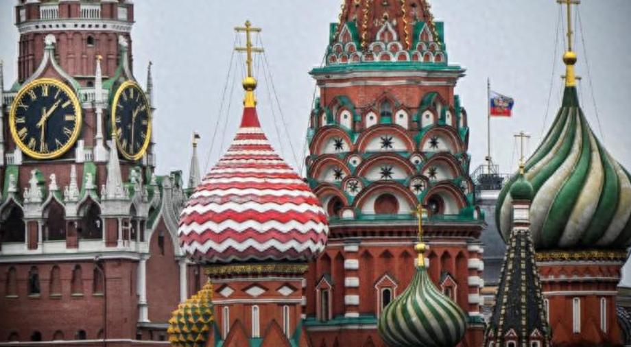 【俄经济告急：内外压力下的重重危机】美媒称，俄罗斯经济因石油收入骤降、外汇储备耗