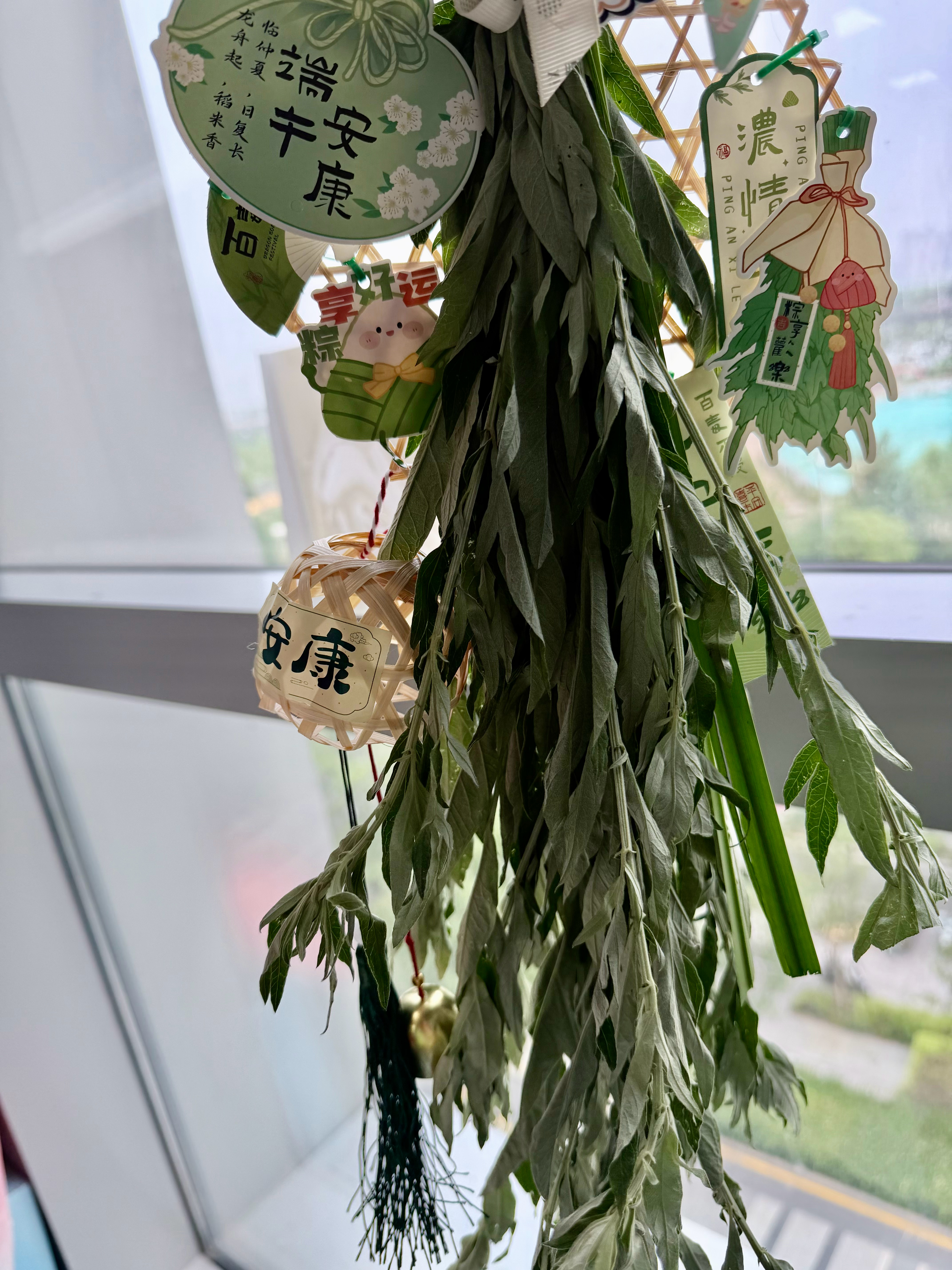 手很残但也算是完成了，提前祝大家端午安康 