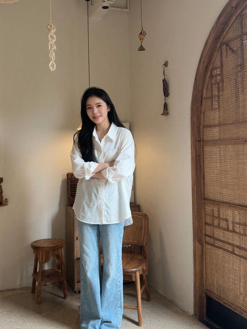 感情可以用钱来衡量吗？假如权利，金钱，再加上你现在很深爱的一个人，要你放弃，你会