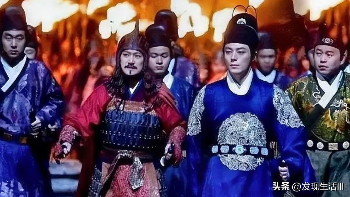 永乐二十一年，朱高燧阴谋败露，朱高炽向父皇朱棣跪地求情，免除朱高燧的罪责。

一