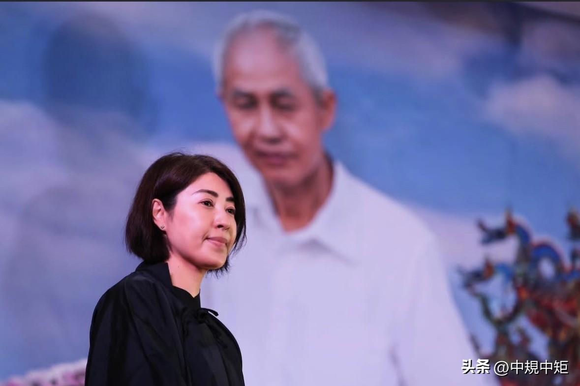 国民党南投县长许淑华今（21日）在脸书发文表示，我敬爱的父亲今天在亲友与各界挚爱