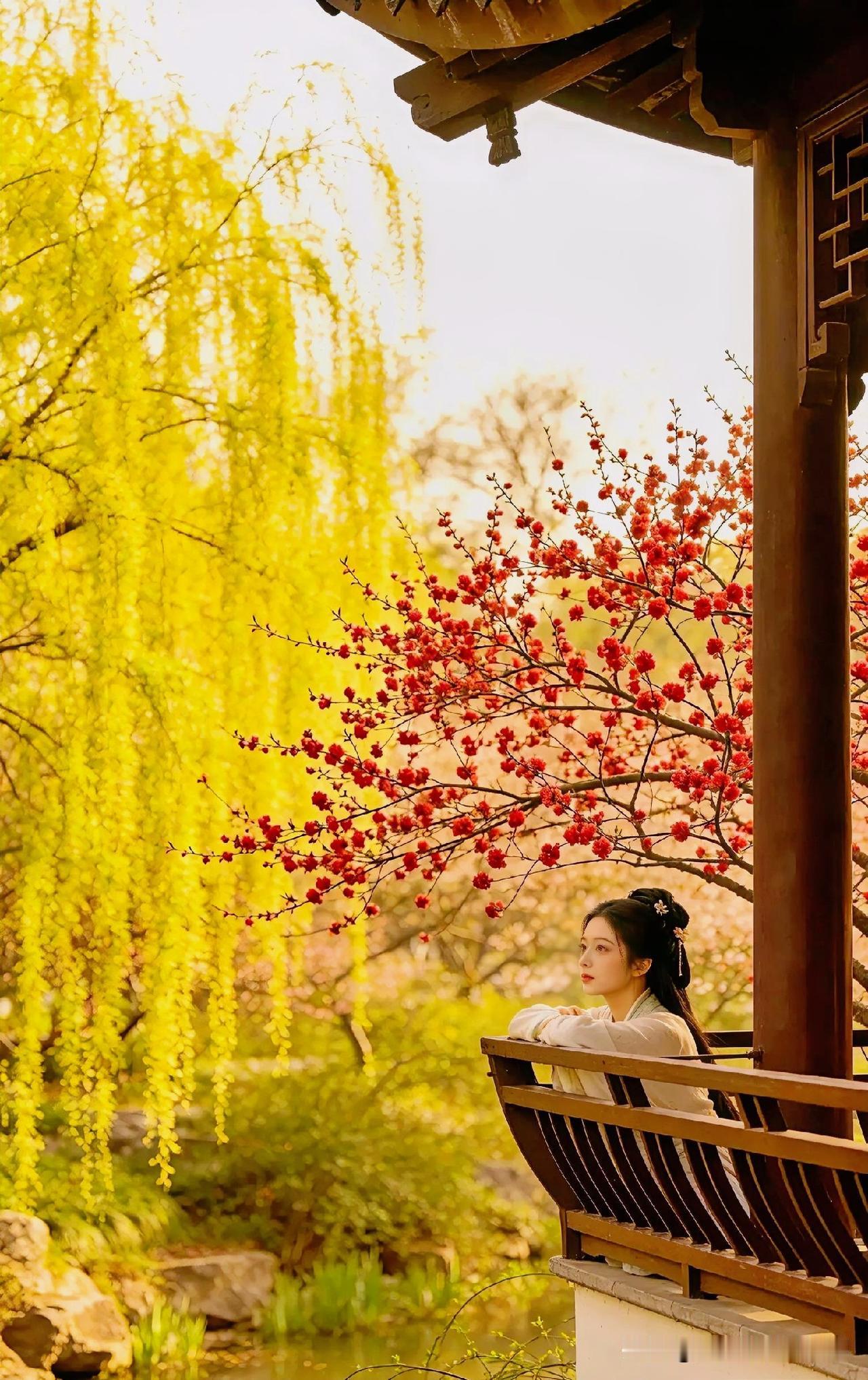 上联：热热闹闹爱一场
下联：有请雅士[玫瑰][玫瑰][玫瑰]