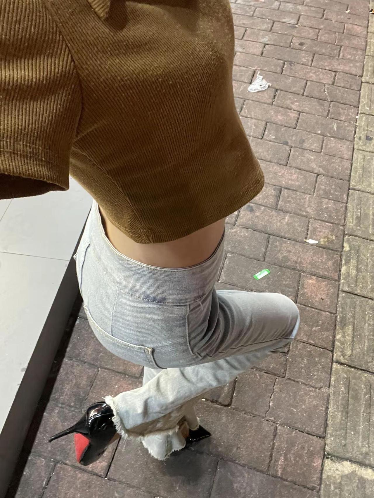 我说怎么不回我信息了 原来是和女技师打的热火朝天啊