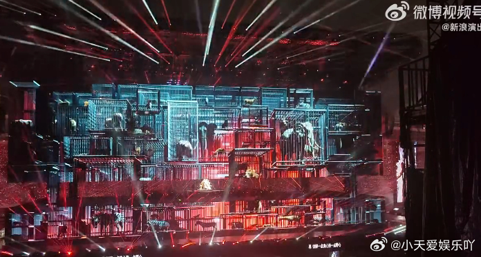 支持薛之谦带动演唱会舞美内卷 薛之谦把演唱会玩成了光影艺术展！“万兽之王”巡演里