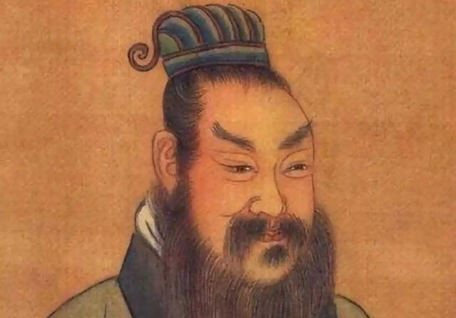 在中华姓氏文化中，“阎”与“闫”常被混用，因音同形近，许多人以为是一姓之异写。然