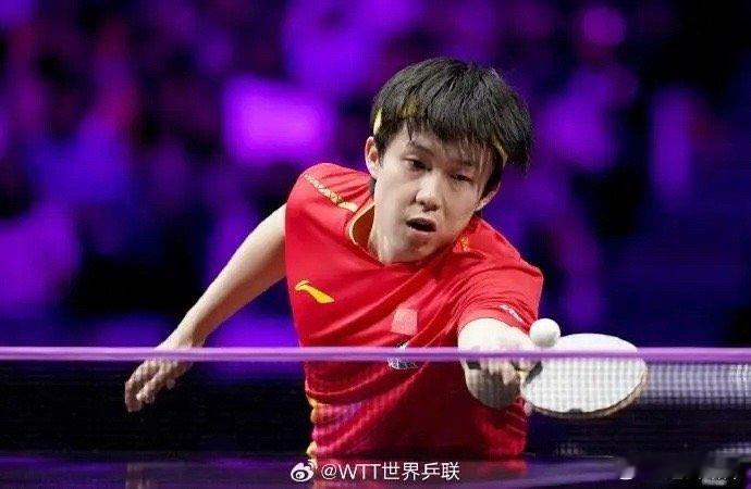 王楚钦4-0战胜莫雷加德，晋级男单决赛与张本智和争冠8月11日，WTT横滨冠军赛