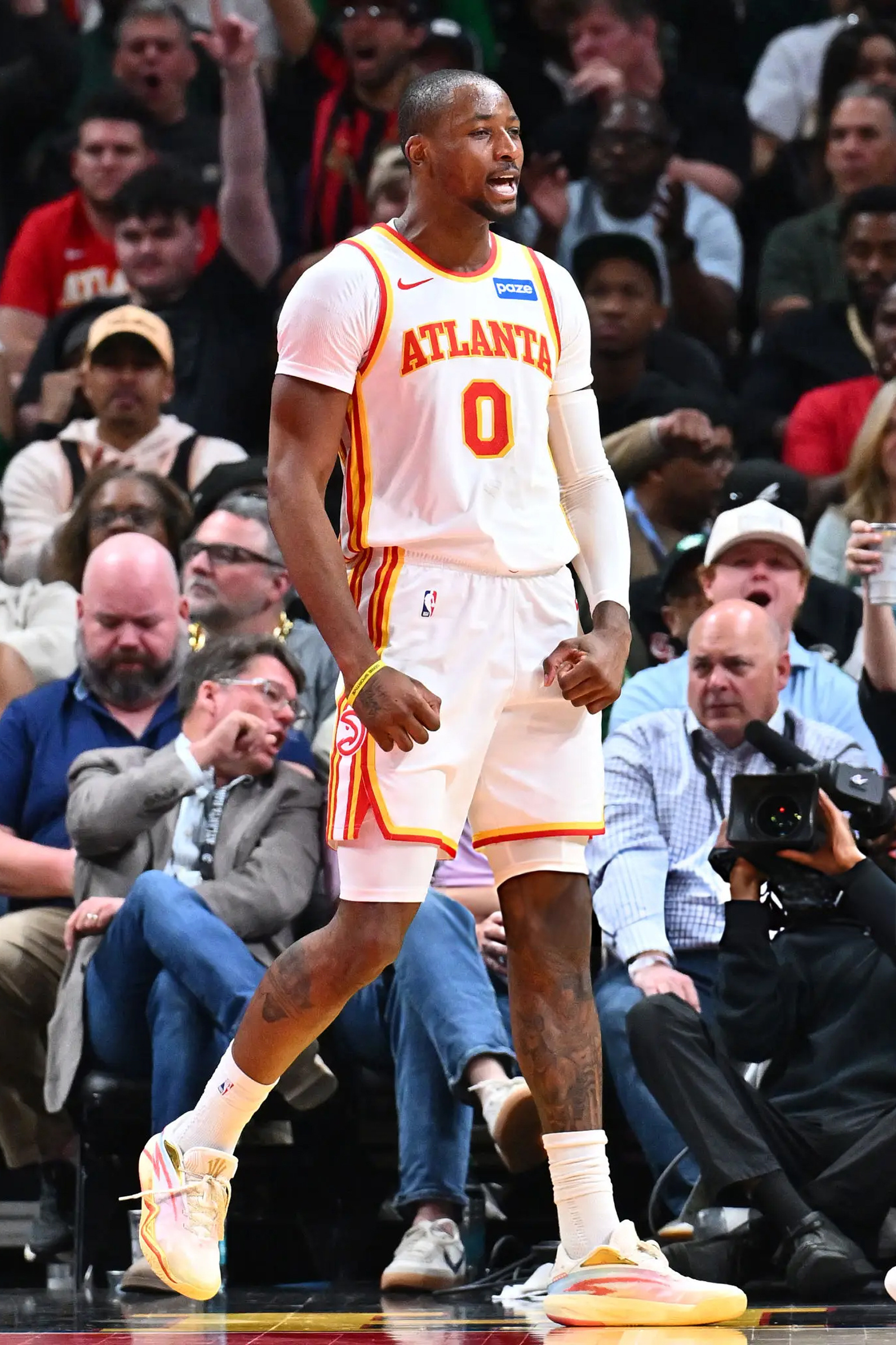 乔纳森·库明加 · 安踏 KAI3 CNY10分 6篮板 1助攻 2封盖老鹰战胜