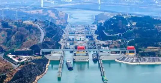 日本网友表示：如果中日战争爆发，日本第一个炸的不是中国的重要城市，而是第一个炸中