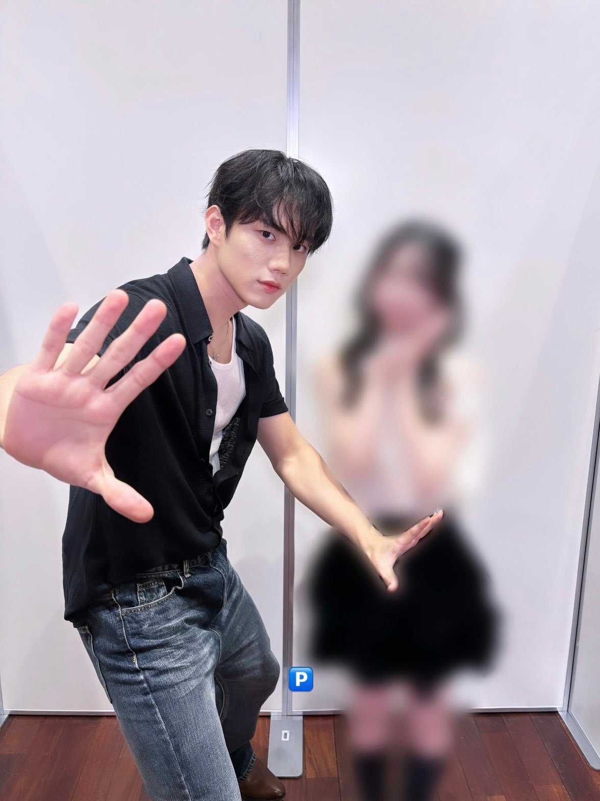 好好玩这个© lntakwanchan 
