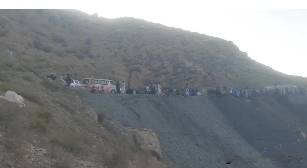 突发！巴基斯坦煤矿瓦斯爆炸，已致34死，8人仍被困

当地时间7月30日，巴基斯