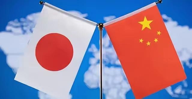 高市早苗与现在的泽连斯基一样，还没有看清中美之间的大趋势，总认为还是上任美国总统