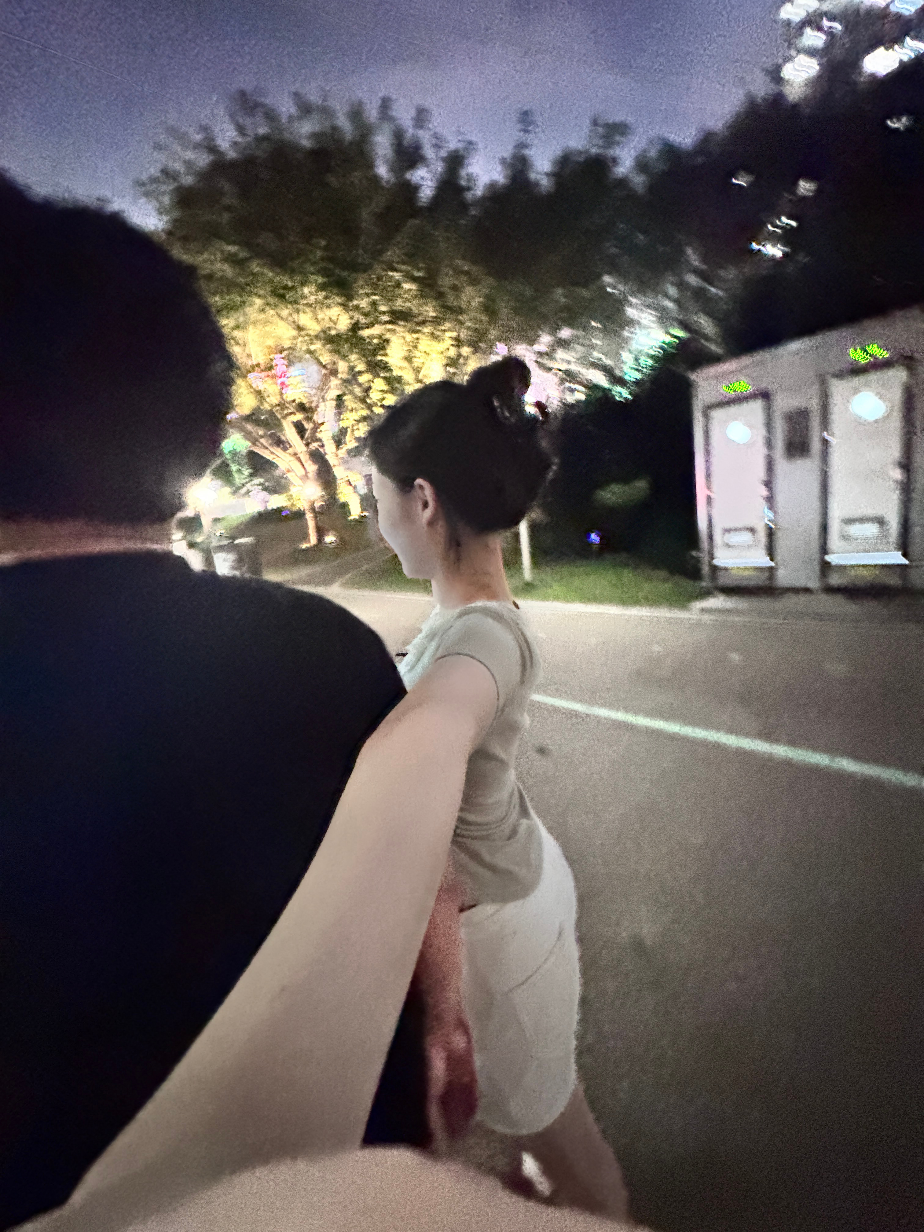 公园走一走 活到九十九 ​​​