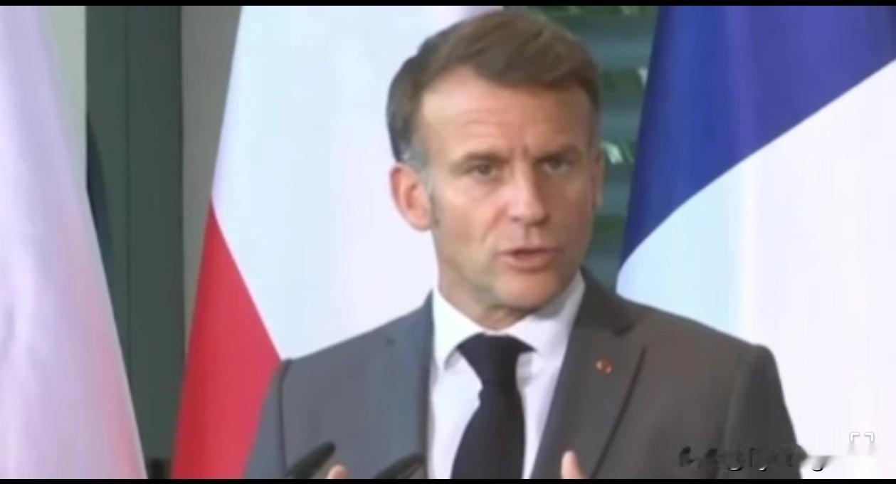 🇫🇷法国总统马克龙认为，美国和西方在乌克兰问题上的立场再次趋于一致。在他看来