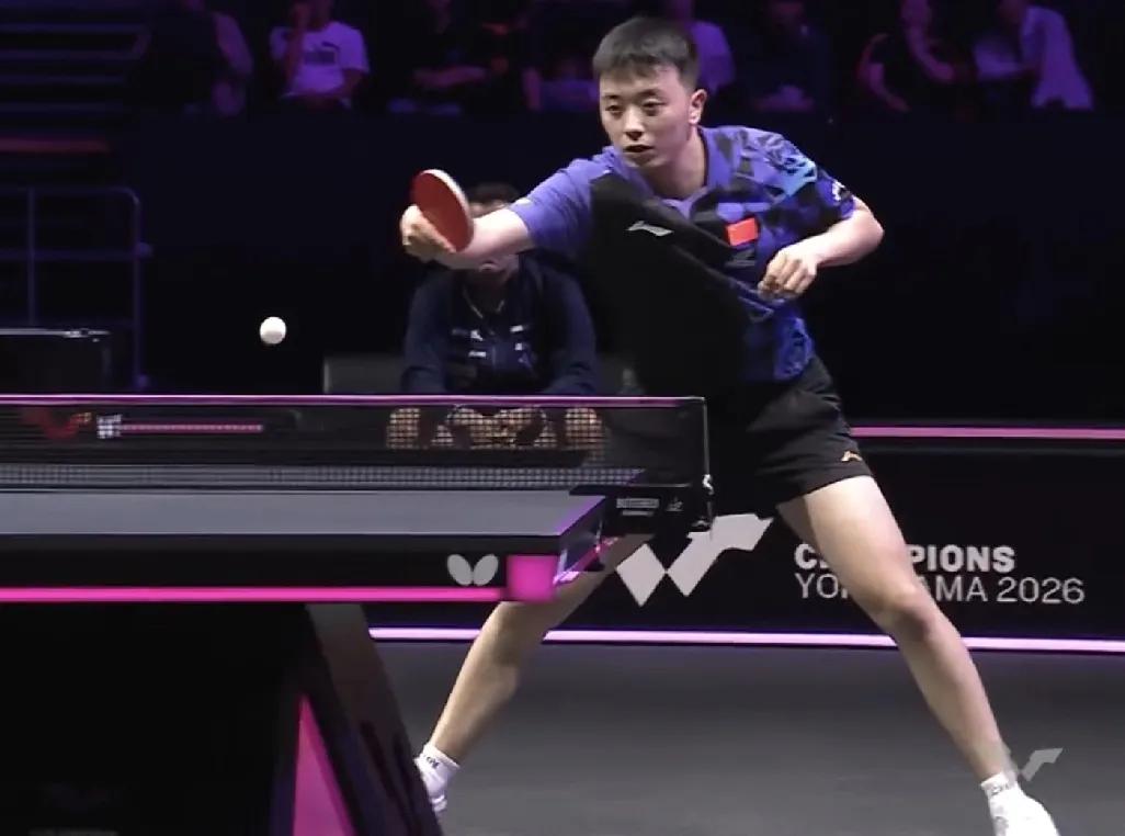 陈垣宇大比分3：0胜西蒙·高茨，
这样国乒男队两人（另一人是向鹏）进入到WTT横