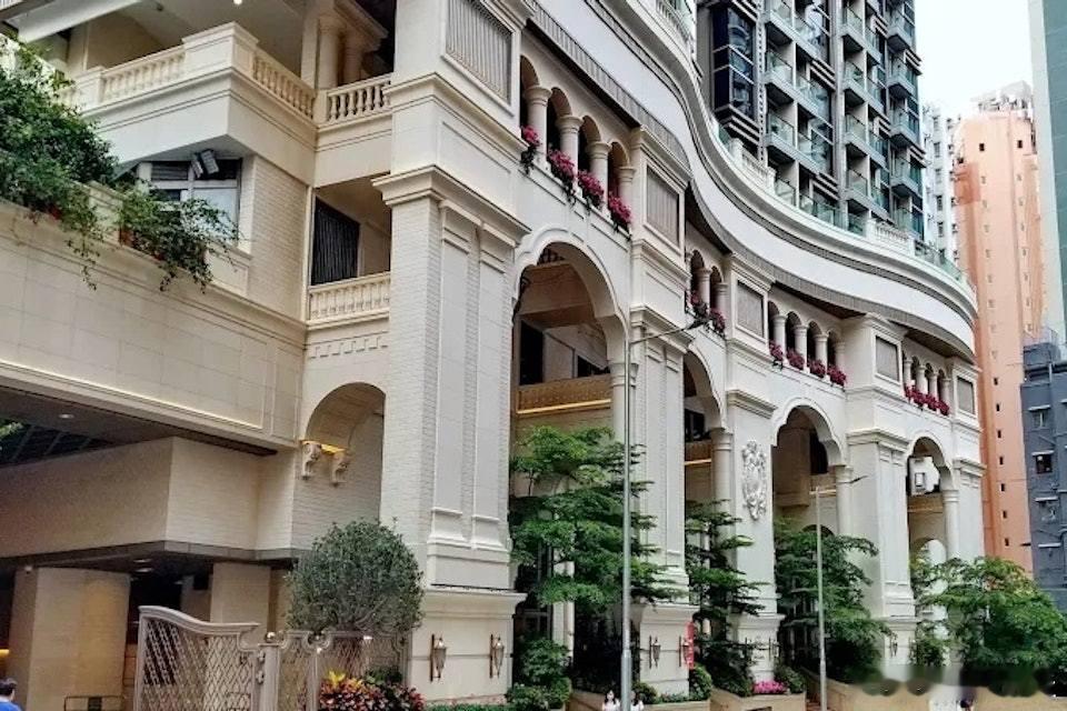 金馬影后舒淇的老公馮德倫曾於2018年以港幣839.7萬元購入位於西營盤63 P