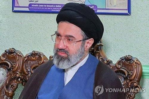 【伊朗最高领袖：血债血偿是人民要求，必将执行】

伊朗最高领导人阿亚图拉·穆杰塔