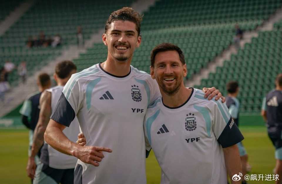 阿根廷官宣3500万红星无缘世界杯！哭着退出训练，23岁已2次重伤在距离世界杯开