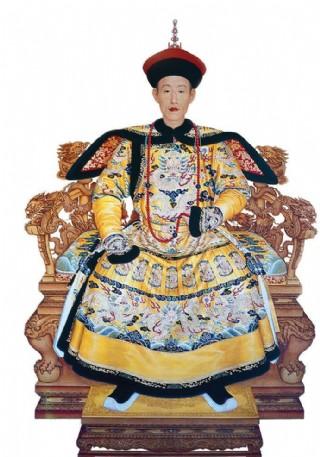 《故宫新整理出乾隆“年度述职PPT”（手绘卷轴版）：长3.2米，共17折，末页盖