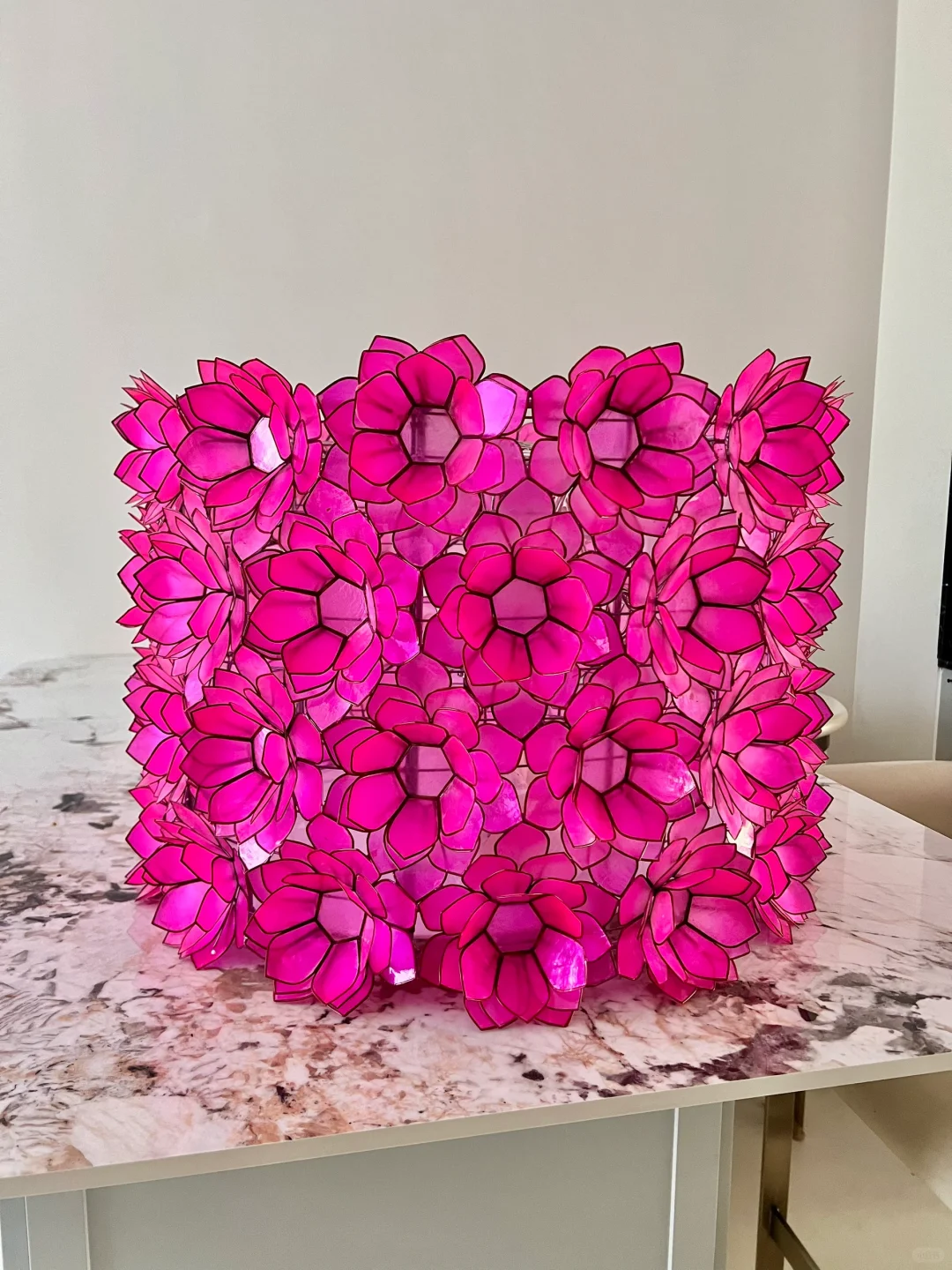 期待这个美丽的吊灯挂上去的样子～