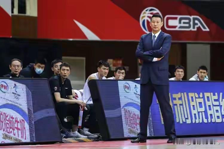 李楠任北汽队主教练，凝聚力决不是问题
二点说明问题
一点是：北汽虽大牌云集，上赛