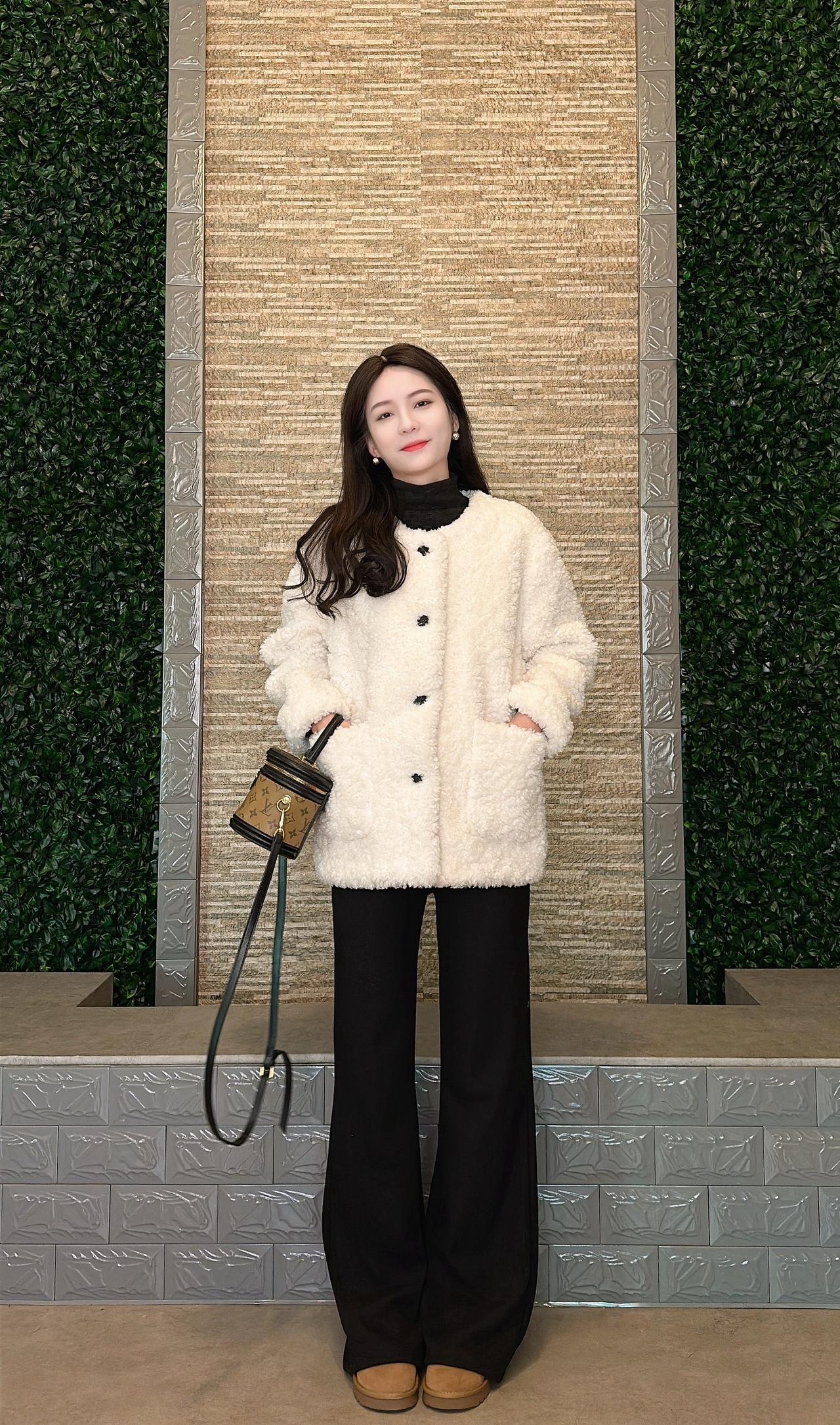 哪有什么完美的人生能让你开心的人就是对的自己喜欢的日子就是好日子冬季穿搭