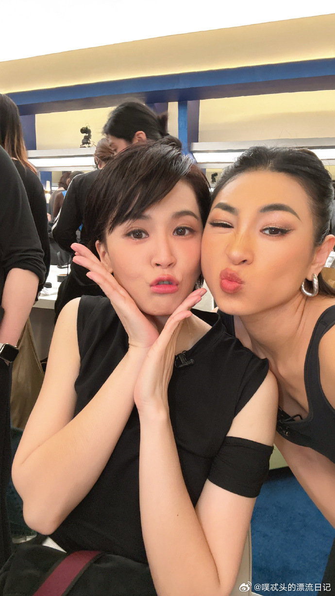 曾沛慈黄灿灿组队乘风2026名字又甜又有梗，人又美又有实力，真蛋黄组合我先蹲住了