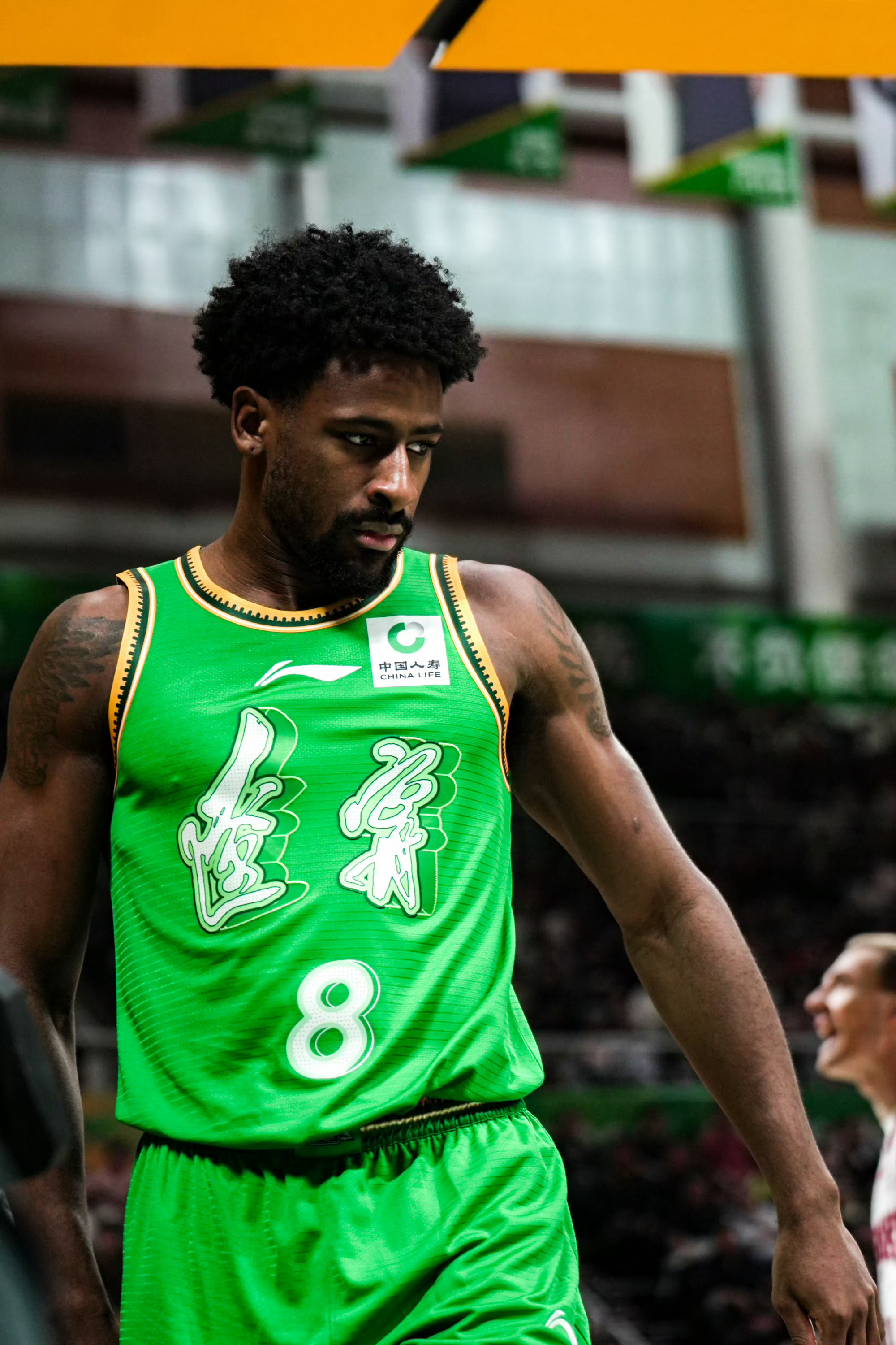 还是挺舍不得金顿的 是个好外援 祝一切顺利今天的比赛就多做轮休吧 对手太弱 也没