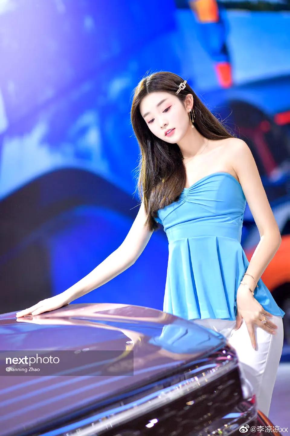 在车展上遇见的惊艳瞬间💙✨车展女神车模