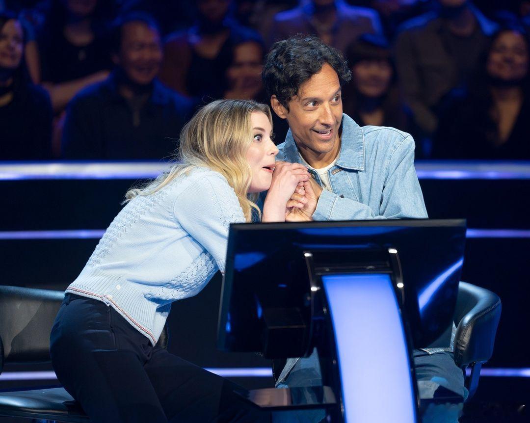 #废柴联盟#重聚！Gillian Jacobs和Danny Pudi组队参加节目