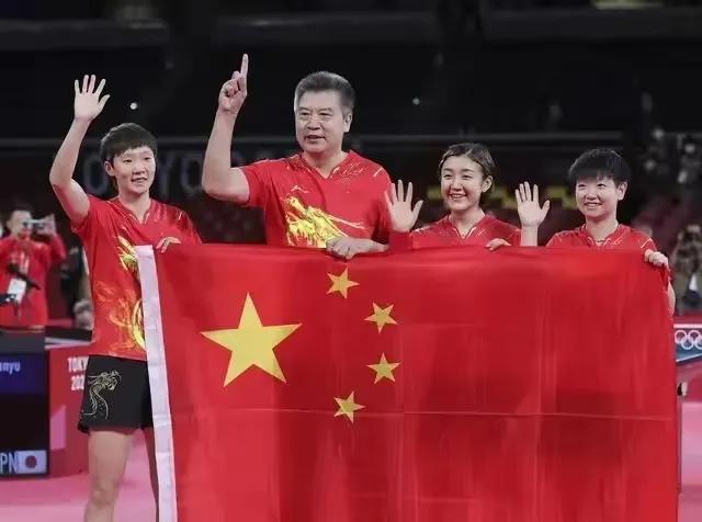 乒乓球比赛到底是怎样的参赛规则？为什么很多比赛男单人数都要比女单高？
很多比赛都
