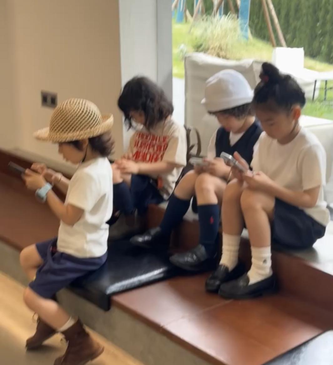 告别手机依赖！科学引导孩子自愿放下电子设备的3大黄金法则

在当今信息化快速发展