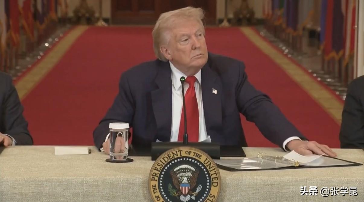 特朗普今天谈俄乌谈判：“你知道，乌克兰和俄罗斯——你可能会觉得他们之间或许会有些