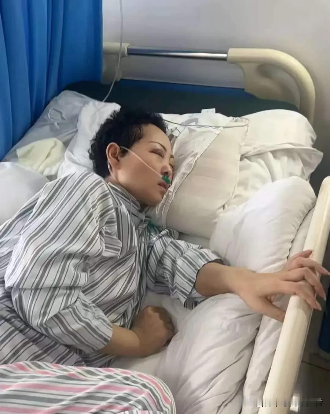 全网泪崩！高考结束父亲才敢说：你妈妈11天前就走了

6月9日下午5点，高考最后