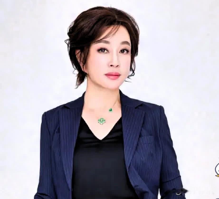 刘晓庆这个人，你可以嘲笑她矫揉造作，也可以指责她风流，但唯有“人品”这两个字，无