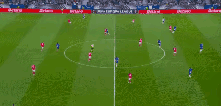 欧联杯赛场再现惊天乌龙球2025-26赛季欧联杯1/4决赛首回合，波尔图与诺丁汉