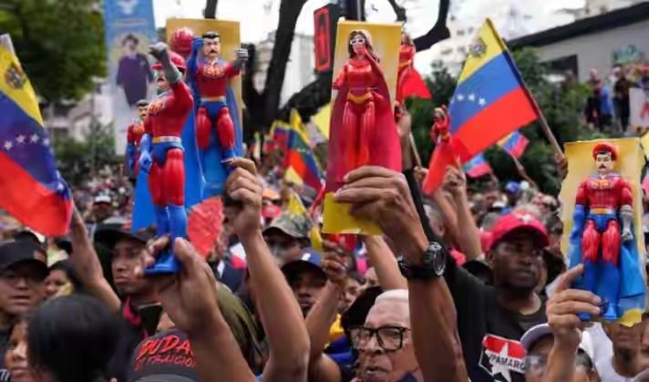 出大事了，委代总统突然“反水”，特朗普目标达成，拉美要变天了