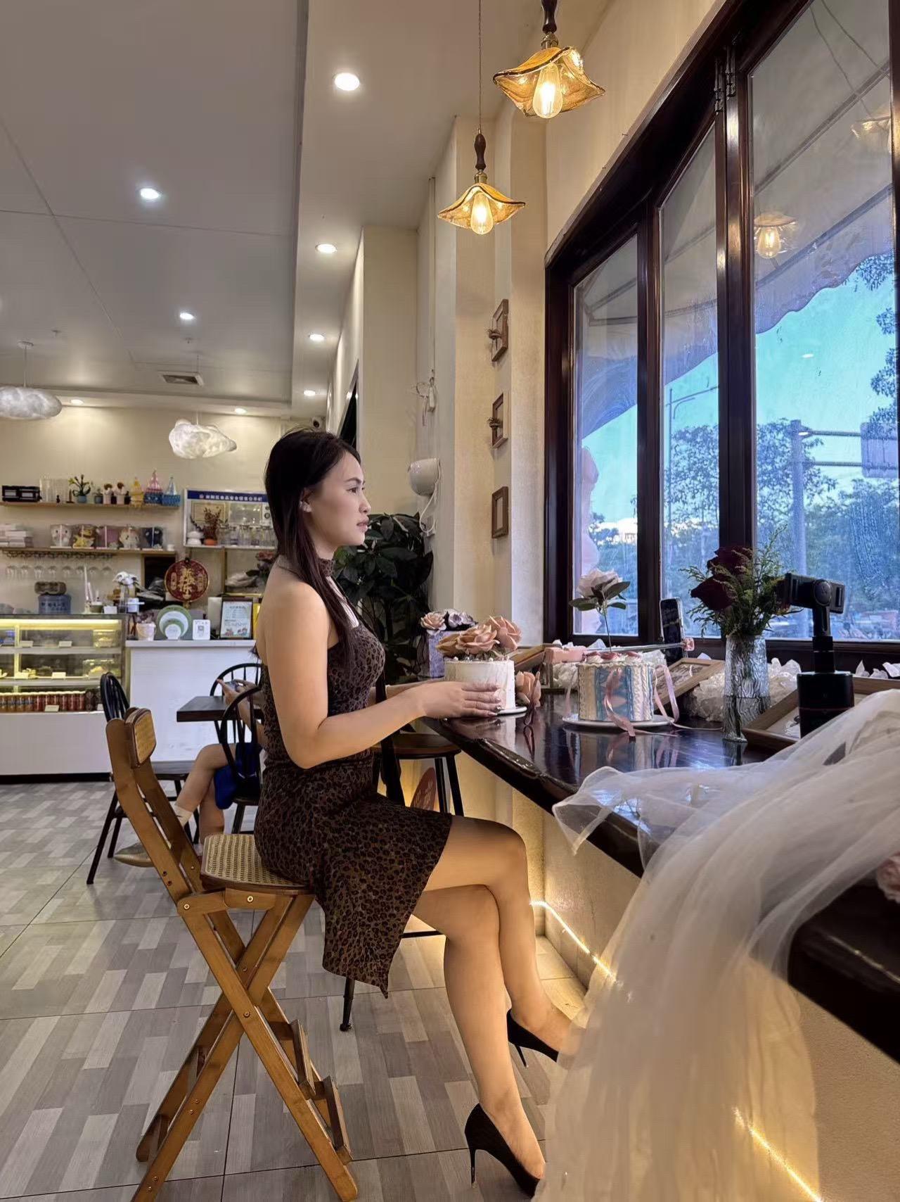 1996年10月12的小老鼠有嘛，今日一起许愿吧？青春的尾巴，成熟的起...