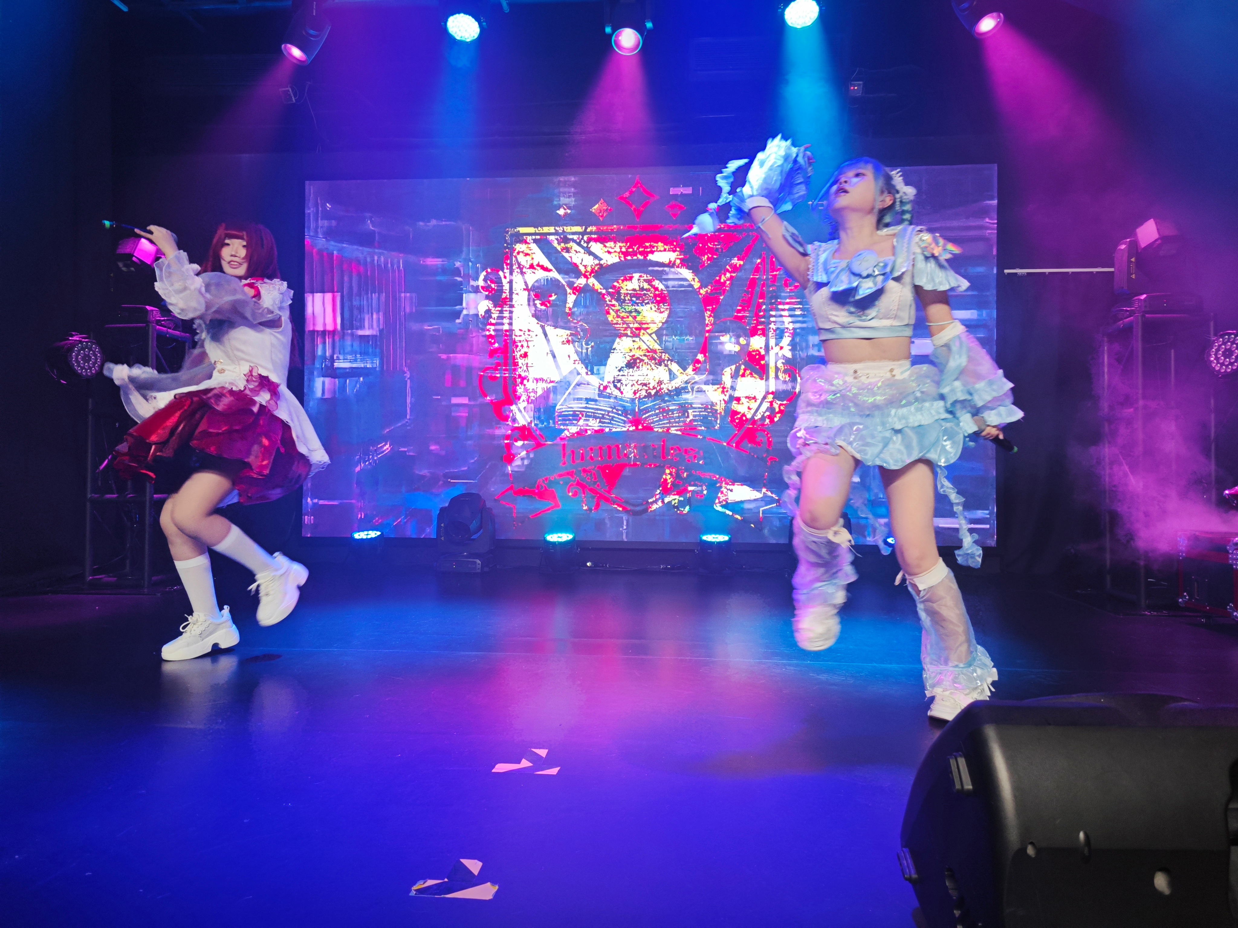 我超 这里有只幽灵 