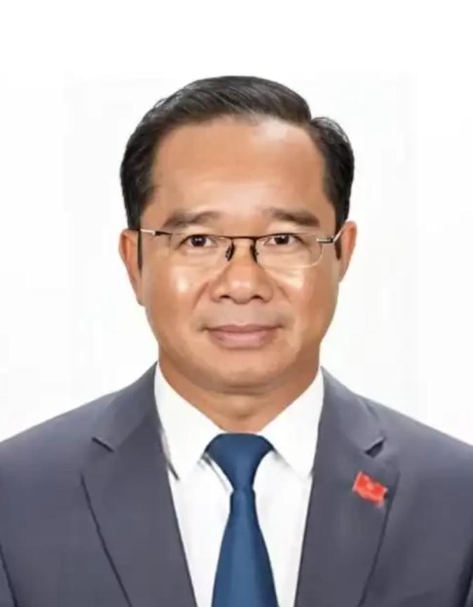 越南国立大学的阮文泰教授：“虽然我个人对中国有意见，但不得不承认，在黄种人当中，