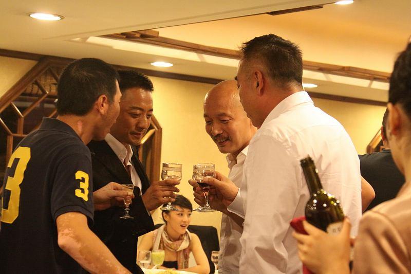 和人相处我从来都是把人品放在第一位的，钱只能算锦上添花的附属品。
之前做工程对接