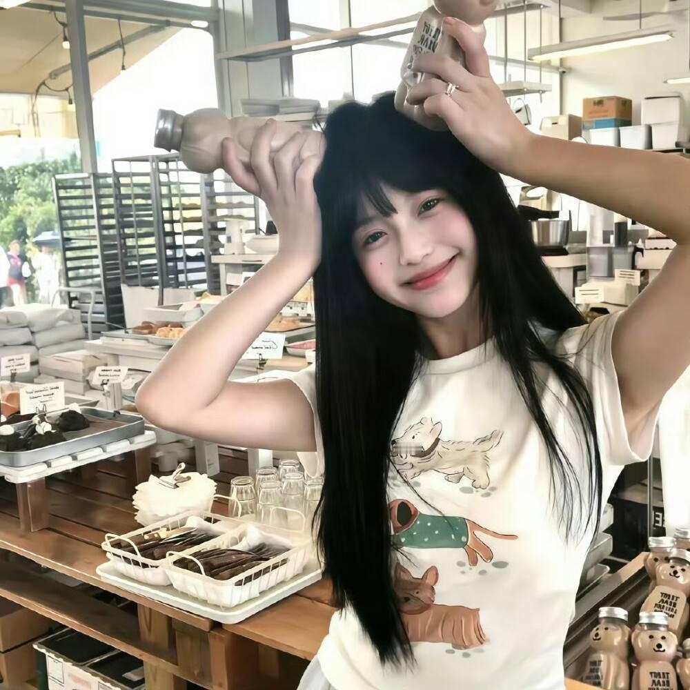 ᴬ ˢᵉᵃ ᵒᶠ ᵖᵉᵒᵖˡᵉ / ˡᵒᵛᵉ ʷʰⁱˡᵉ ʷᵃˡᵏⁱⁿᵍ / ᶠ